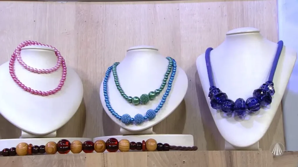Imagem colar de perolas degrade faca voce mesmo do artigo Colar de Pérolas em Degradê (DIY) – Faça Você Mesmo