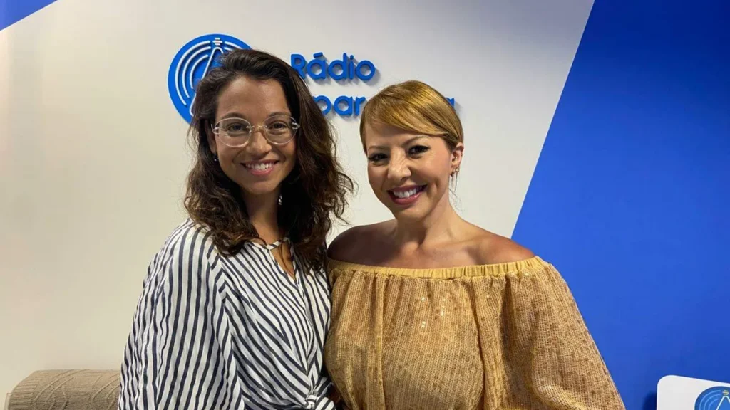 Imagem Abiane Souza e convidada no De Bem com a Vida do artigo Faxina do sentimentos: o que ainda serve na alma?