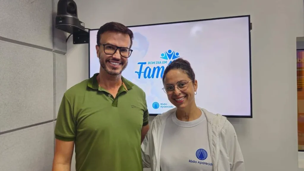 Imagem Adriano que e o Representante da Comissao de Procissao no Bom Dia em Familia do artigo Procissão de São Benedito: tradição e devoção em Aparecida