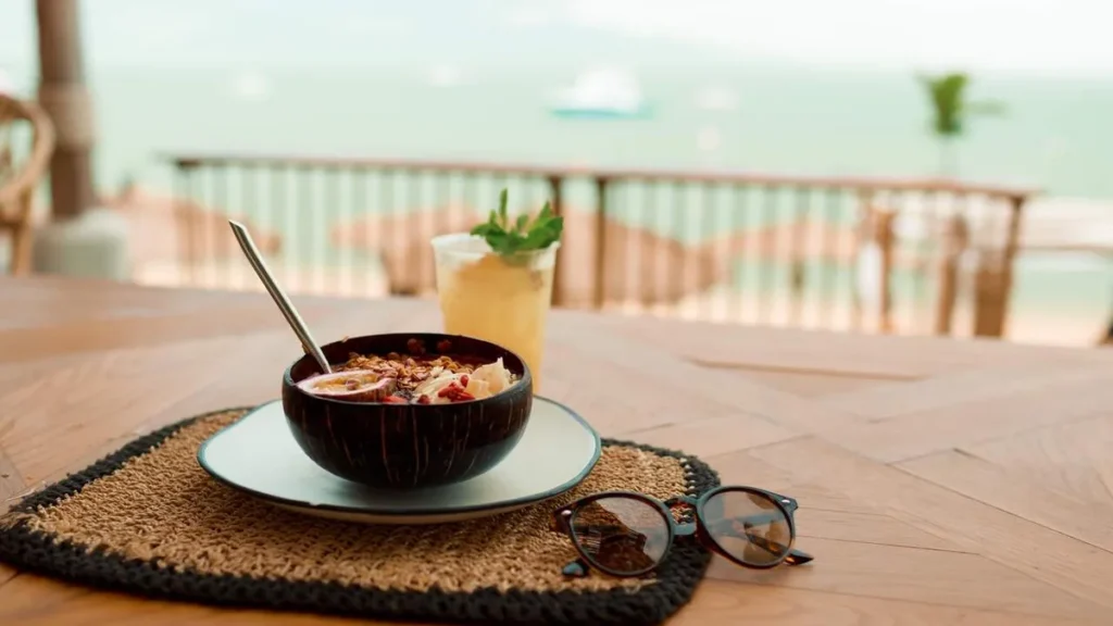 Imagem Alimentacao beira mar do artigo O risco silencioso de se alimentar na praia durante o calor