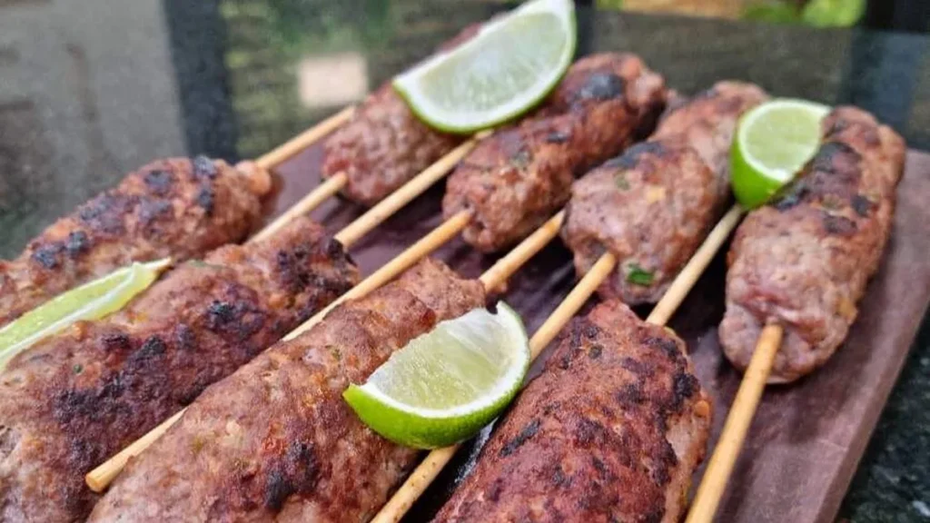Imagem espetinho de carne sabor de vida do artigo Espetinho de Carne - Sabor de Vida