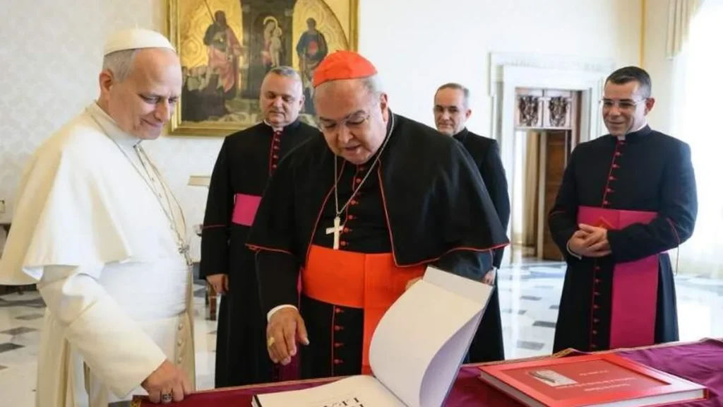 Imagem papa leao xiv e dom orani em audiencia sobre o livro de leao a leao do artigo Livro revisita 200 anos da diplomacia entre Brasil e Santa Sé
