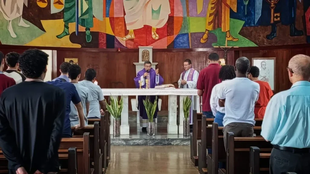 Encontro Vocacional reúne 15 jovens em Belo Horizonte (MG).