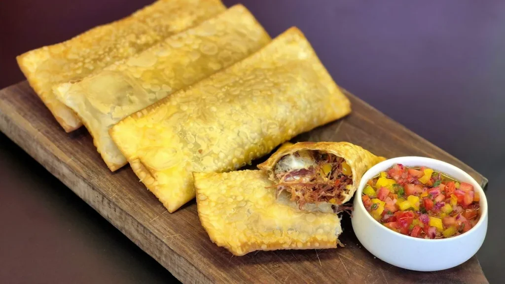 Imagem pastel de banana com carne seca sabor do artigo Pastelzinho de Banana com Carne Seca - Sabor de Vida