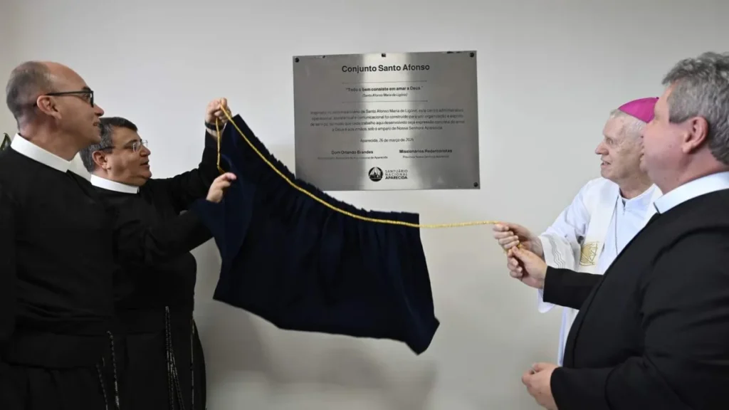 Imagem Inauguracao do Conjunto Santo Afonso do artigo Santuário Nacional e Rede Aparecida inauguram novo prédio
