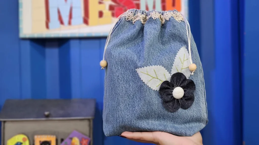 Imagem bolsa sacola de jeans faca voce mesmo Easy Resize.com do artigo Bolsa em Jeans - Faça Você Mesmo