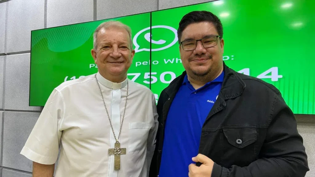 Imagem Dom Mario Antonio em entrevista no Jornal Regional do artigo Arquidiocese de Aparecida se prepara para posse de Dom Mário
