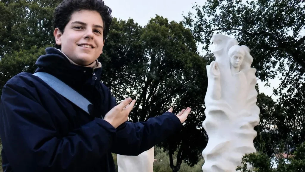 Imagem carlo acutis em fatima em 2026 do artigo Relíquia de São Carlo Acutis é entregue por sua mãe em Fátima