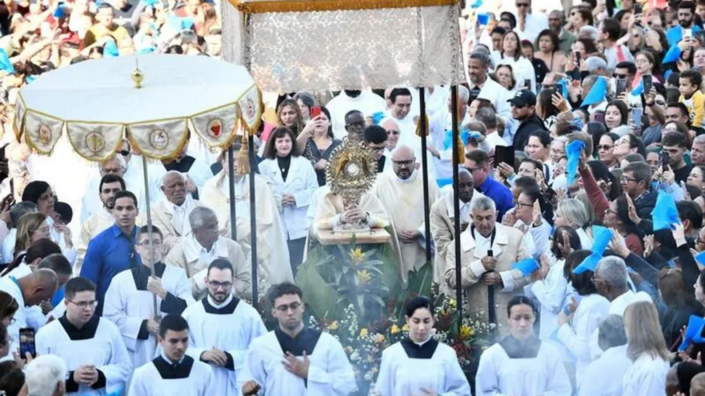 Imagem Corpus Christi do artigo Eucaristia, pão dos caminhantes
