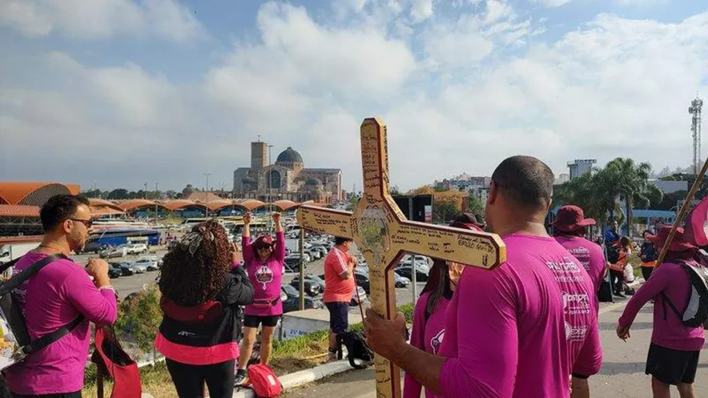Imagem Fe e devocao Jun Rda26 do artigo Aparecida é um convite para rezar
